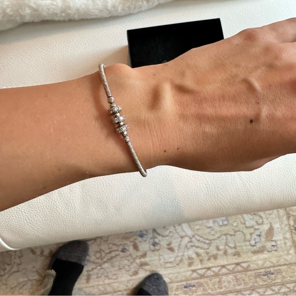 Dyadema silver cuff style bracelet - Picture 4 of 7